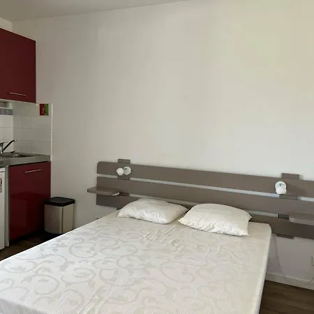 Lys A Cambo-les-bains, 2 Pers, Terrasse & Parking, Proche Thermes, Animaux Acceptes - Fr-1-495-98 Apartment Cambo-les-Bains